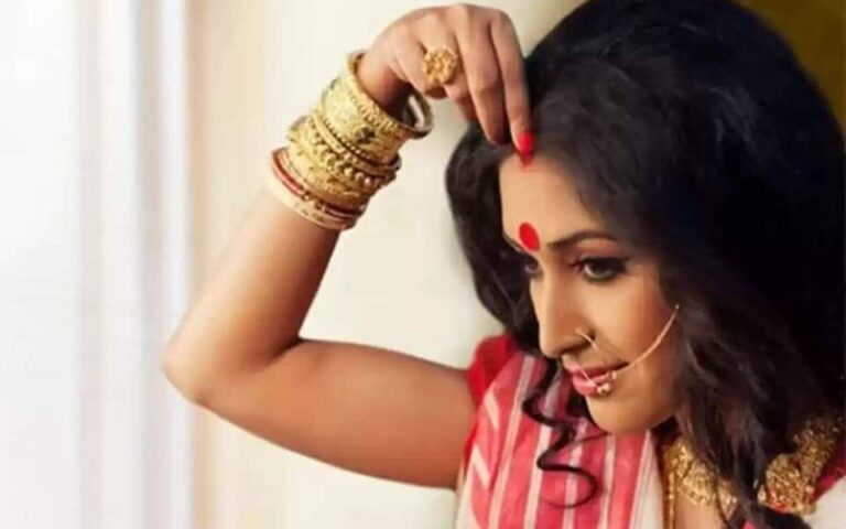 சுமங்கலிப் பெண்கள் நெற்றியில் குங்குமம் இடுவது ஏன் தெரியுமா?