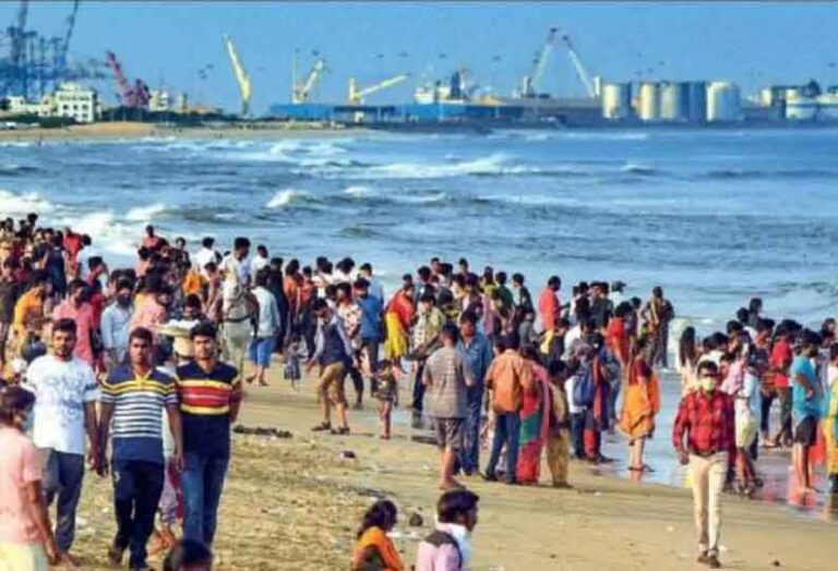 சென்னையில் கடற்கரைகளுக்கு நாளை முதல் செல்ல அனுமதி… சென்னையில் கடற்கரைகளுக்கு நாளை முதல் செல்ல அனுமதி…