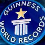 கரண்டியை வைத்து உலக சாதனை செய்த மனிதன்!!!