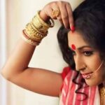 சுமங்கலிப் பெண்கள் நெற்றியில் குங்குமம் இடுவது ஏன் தெரியுமா?