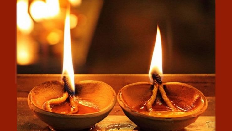 பிரிந்தவர்கள் ஒன்று சேர, தொழிலில் சிறக்க இத் தீபத்தை ஏற்றி தவறாது வழிபடுங்கள்!