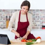 பெண்களுக்கு பயனுள்ள 10 சமையல் குறிப்புகள்!