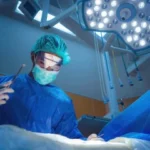 இந்தியாவிற்கு வருகை தந்த அமெரிக்க பெண் – உடல் சோதித்தவர்களுக்கு காத்திருந்த அதிர்ச்சி!