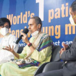 அறுவை சிகிச்சையின்போது இளையராஜாவின் பாடலை பாடிய பெண் !