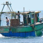 அத்துமீறி மீன்பிடியில் ஈடுபட்ட இந்திய மீனவர்கள் கைது !