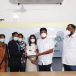 முல்லையின் தங்கமகளை சந்தித்த எதிர்கட்சிதலைவர் மற்றும் மனைவி!