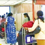 யாழில் இருந்து வெளிநாடு செல்ல இருந்தோருக்கு ஏற்பட்ட நிலை !