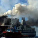 கிரேக்கத்தின் கோர்பு தீவுக்கு அருகில் தீவிபத்துக்குள்ளான கப்பலில் காணாமல் போனவர்களை தேடும் பணி தீவிரம் !