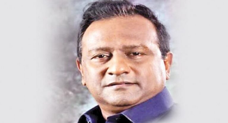 சரத் வீரசேகர மீது வாள் வெட்டுத் தாக்குதல்!