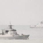 போர் விமானத்தை சுட்டு விழுத்த முயன்ற சீன போர் கப்பல்