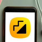 மோஜ் அப் உடன் இணைந்த புதிய செயலிலி