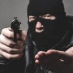 யாழில் பூசகர் ஒருவரை கடத்திய கொள்ளையர்கள்!