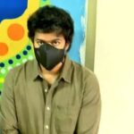 ரசிகர்களுடன் வருகை தந்து வாக்கு அளித்த தளபதி விஜய்!