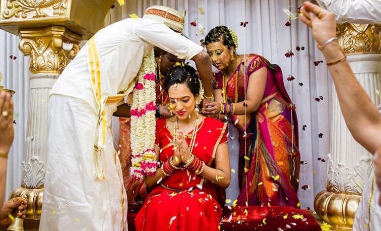 திருமணமான பெண்கள் இவற்றை விட்டுக் கொடுத்தால், பிறகு ஆசைப்பட்டாலும் கிடைக்காமல் போய்விடும்!!