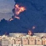 பற்றி எரியும் சவுதி அரேபியாவின் எண்ணெய்க் கிடங்கு!