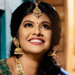 கங்கை நதிக்கரையில் இமயமலை அடிவாரத்தில் நடைப்பெற்ற பாடகியின் திருமணம்(உள்ளே படங்கள் )