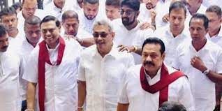 கூண்டோடு பதவி விலகிய அமைச்சர்கள்…