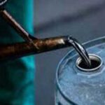 எரிபொருளால் நடுக்கடலில் தத்தளித்த மீனவர்கள்!