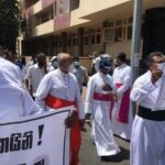 கத்தோலிக்க மதகுருக்கள், அரசுக்கெதிராக ஆர்ப்பாட்டம்