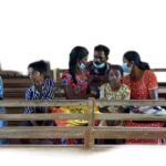 இந்தியா தப்பி செல்வதற்காக முயற்சித்த இரு குடும்பங்கள் கைது