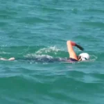 பாக்கு நீரிணையை கடந்து சாதனை படைத்த 14வயது சிறுவன்