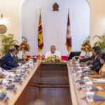 அரச சேவையில் பணிபுரியும் ஊழியர்களுக்கு வெளிநாடு செல்ல வாய்ப்பு