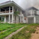 தீ பிடித்து எரியும் பசில் ராஜபக்சவின் வீடு!