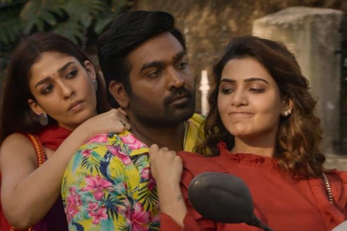 படத்தின் வெற்றியை கேக் வெட்டி கொண்டாடிய ‘காத்து வாக்குல ரெண்டு காதல்’ படக்குழுவினர்