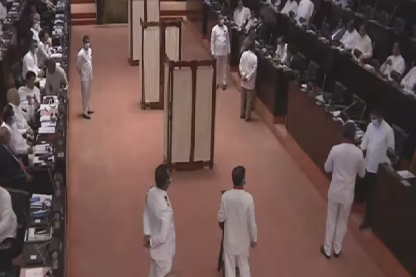பிரதி சபாநாயகர் தெரிவிக்கான வாக்கெடுப்பு இடம்பெற்று முடிவு வெளியானது!