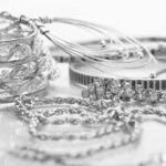 பெண்கள் வெள்ளி அணிவதால் கிடைக்கும் நன்மைகள்…!