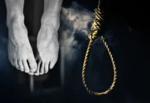 கேம் விளையாடி வந்த வாலிபர் தூக்கு போட்டு தற்கொலை